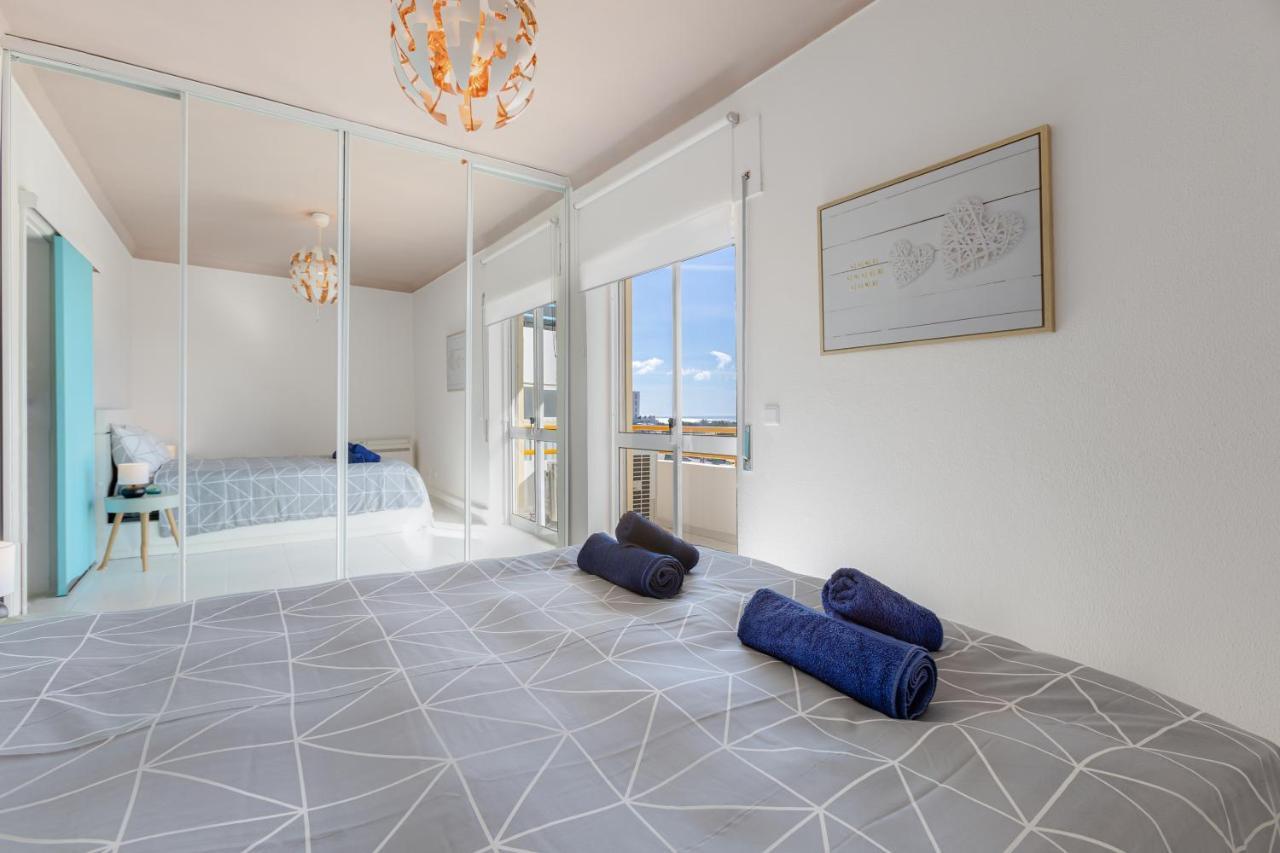 Max Crib - Seafront 2 Bedroom Apart With Ac And Private Parking In Armação de Pêra Dış mekan fotoğraf